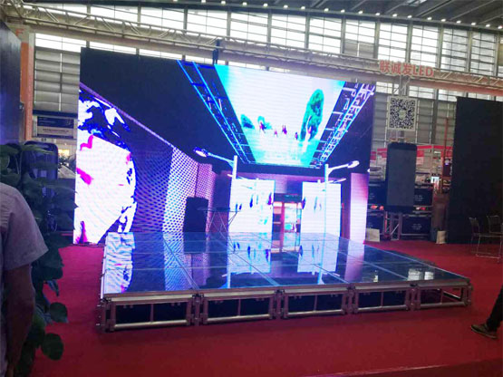  2016深圳国际光博会ROYAL皇家88展位现场