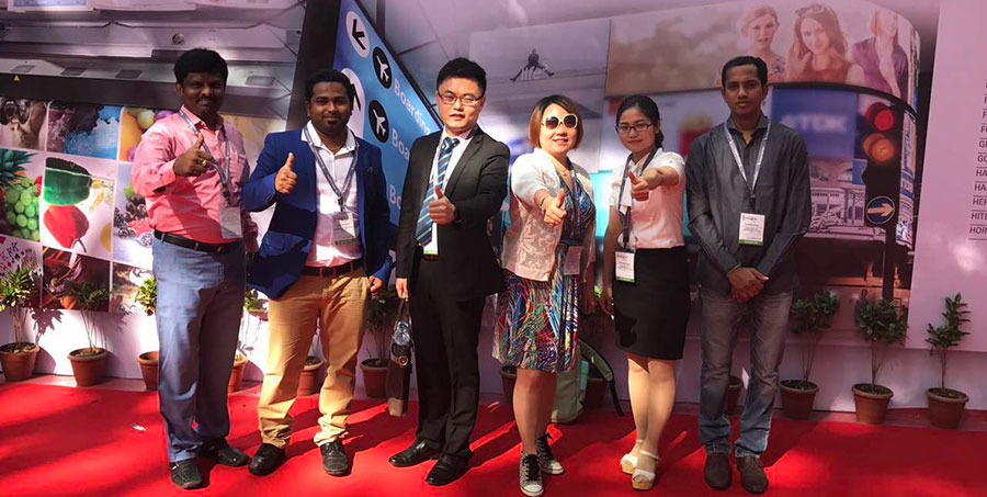 ROYAL皇家88家人在印度的展览会