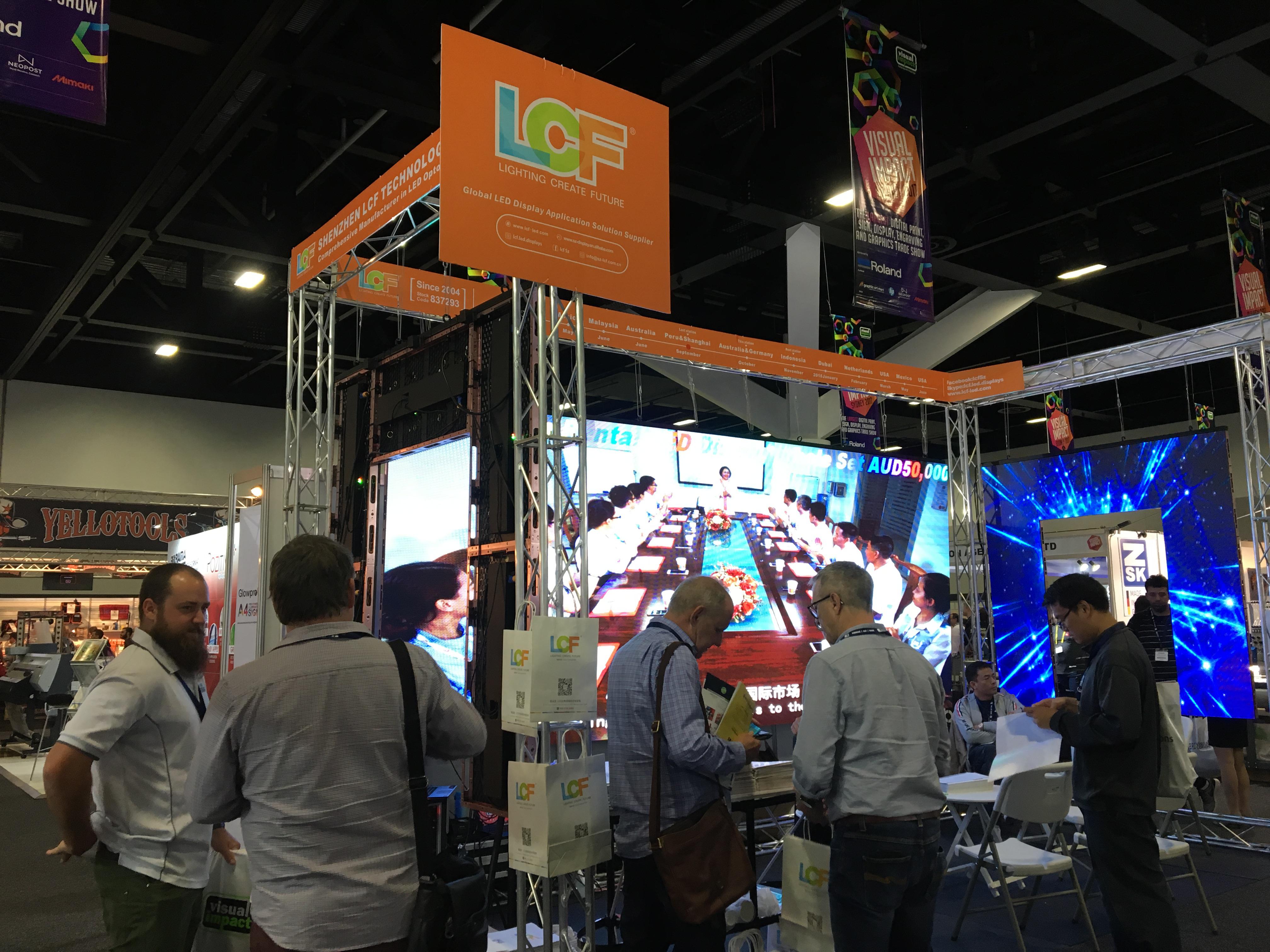 ROYAL皇家88悉尼广告视觉影像展  春天里的魅力展现