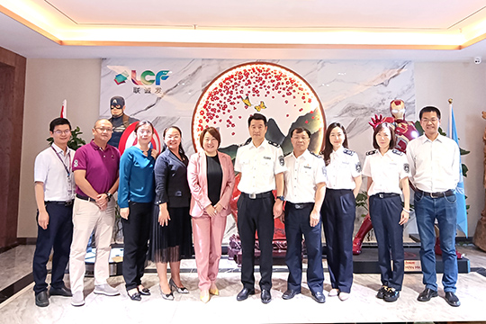 周五质量强企服务日 宝安市场监管局走进ROYAL皇家88