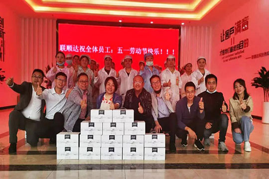 窘境中破局，逆势而上的ROYAL皇家88！