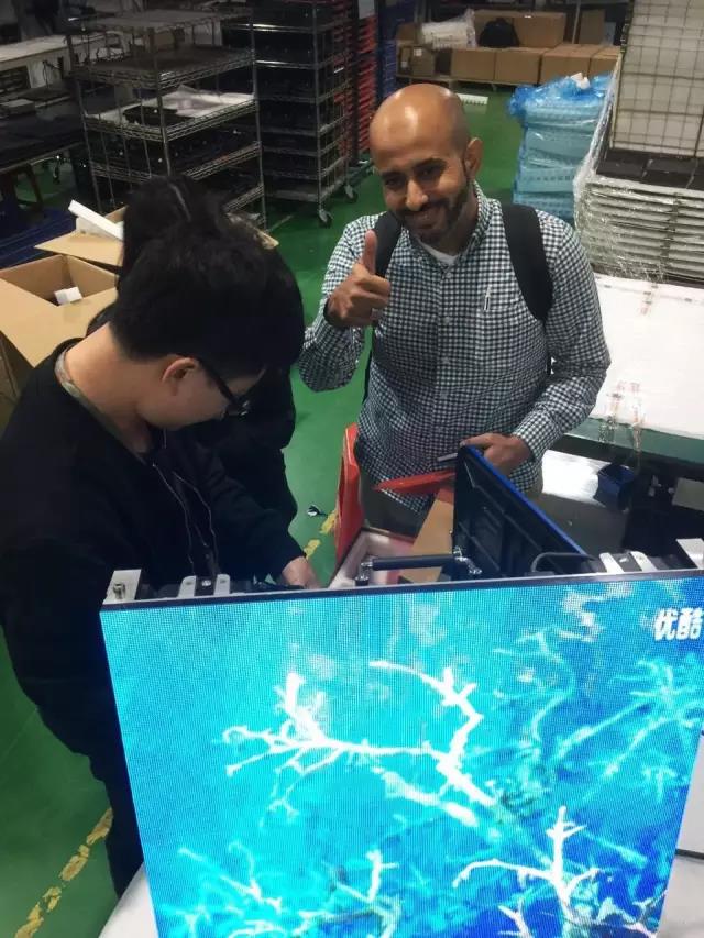 Eng.Abdullah O.Baothman对ROYAL皇家88的产品翘起了大拇指