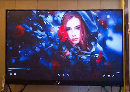 ROYAL皇家88LTV一体机亮相康帝国际酒店宴会厅