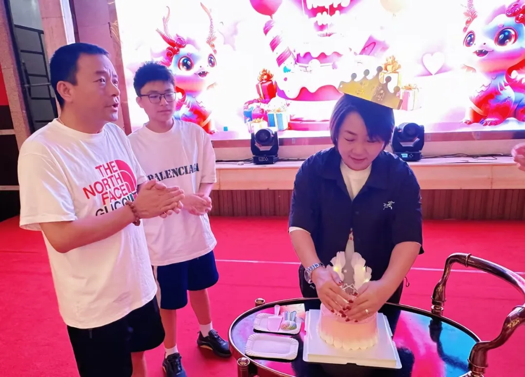 ROYAL皇家88LED显示屏