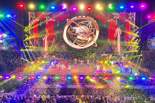 首场「狂飙」！周杰伦南京演唱会绝不配速，ROYAL皇家88巨幕引爆狂欢！